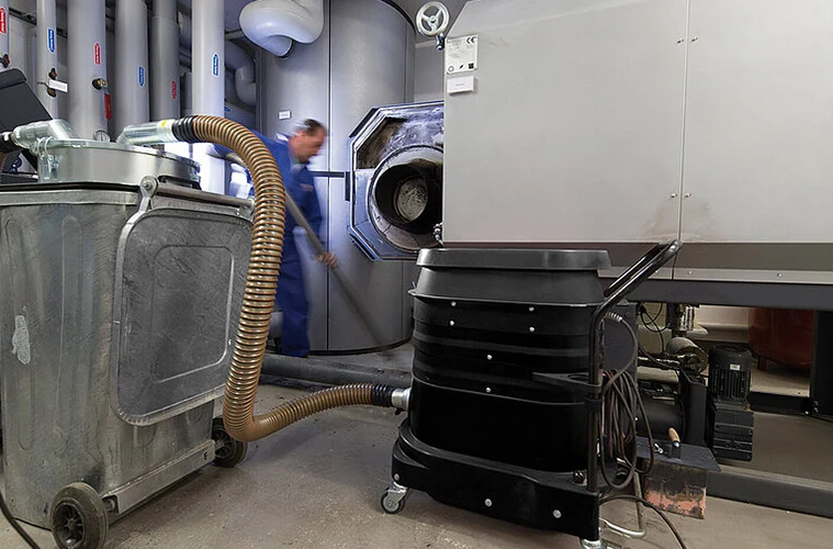 Alternatif Akım Endüstriyel Süpürge R01 A Uygulama